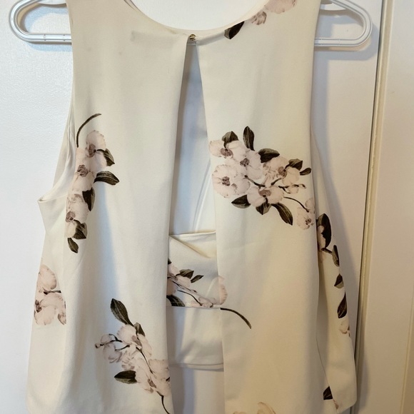 Dynamite Blouse - Picture 2 of 3